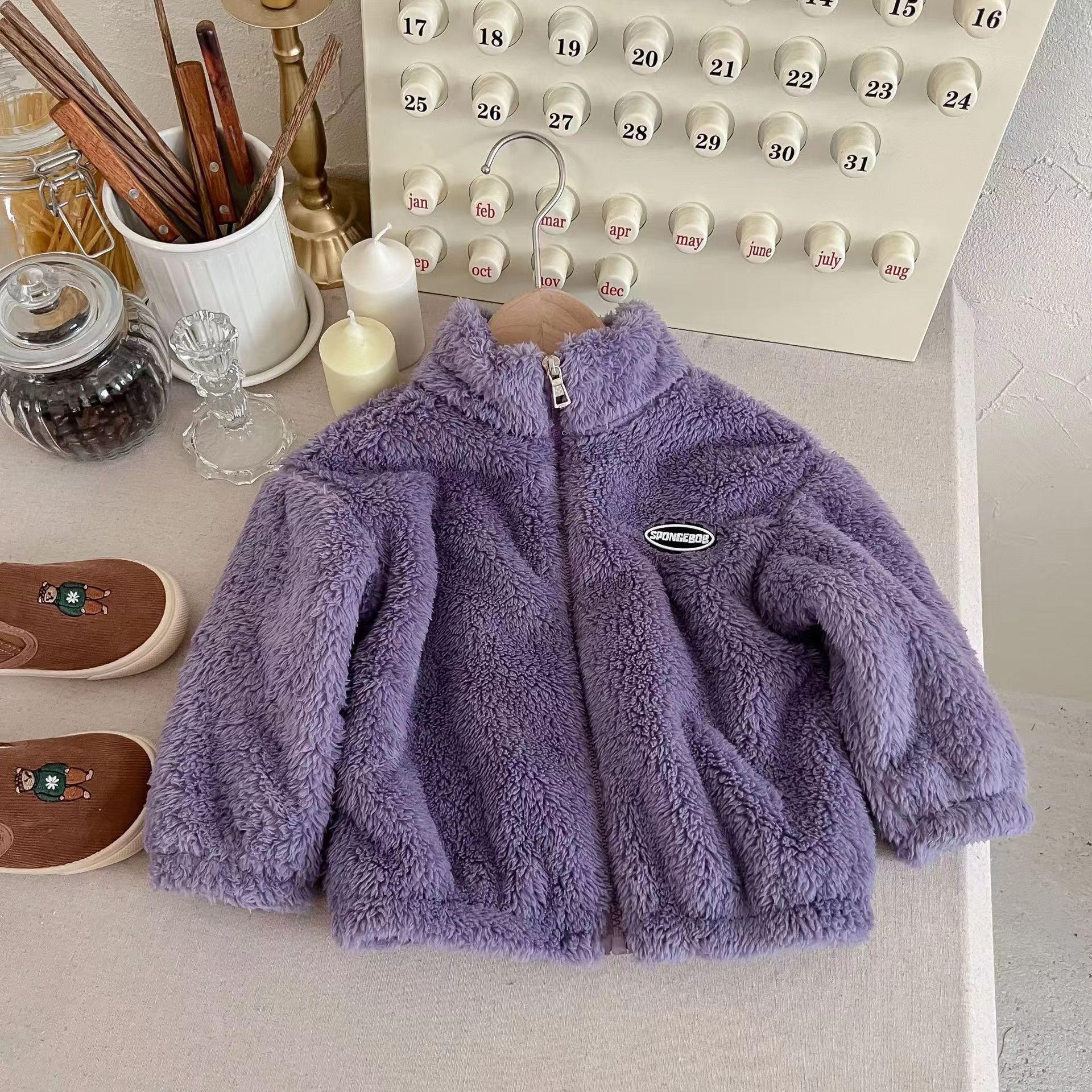 New children's flannel jacket boys girls in autumn winter, with thick fleece top babies to keep warm and stand up collar for outdoor wear F21-08.
