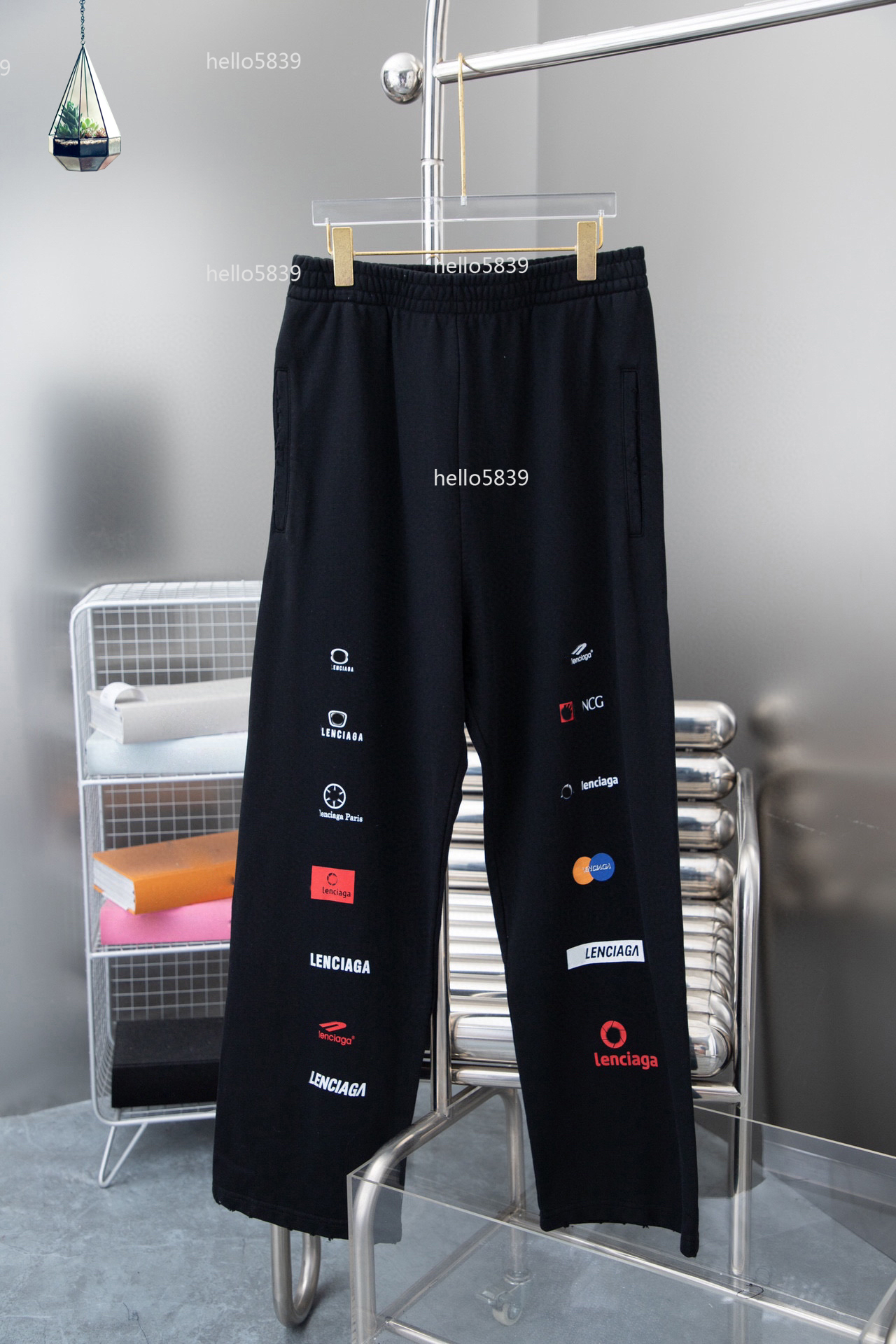 2024 Tees Mens Designers T Shirt Man Womens tshirts With Letters Print Short Sleeves Summer Shirts Men Loose Tees Asian size S-XXXL hx2402