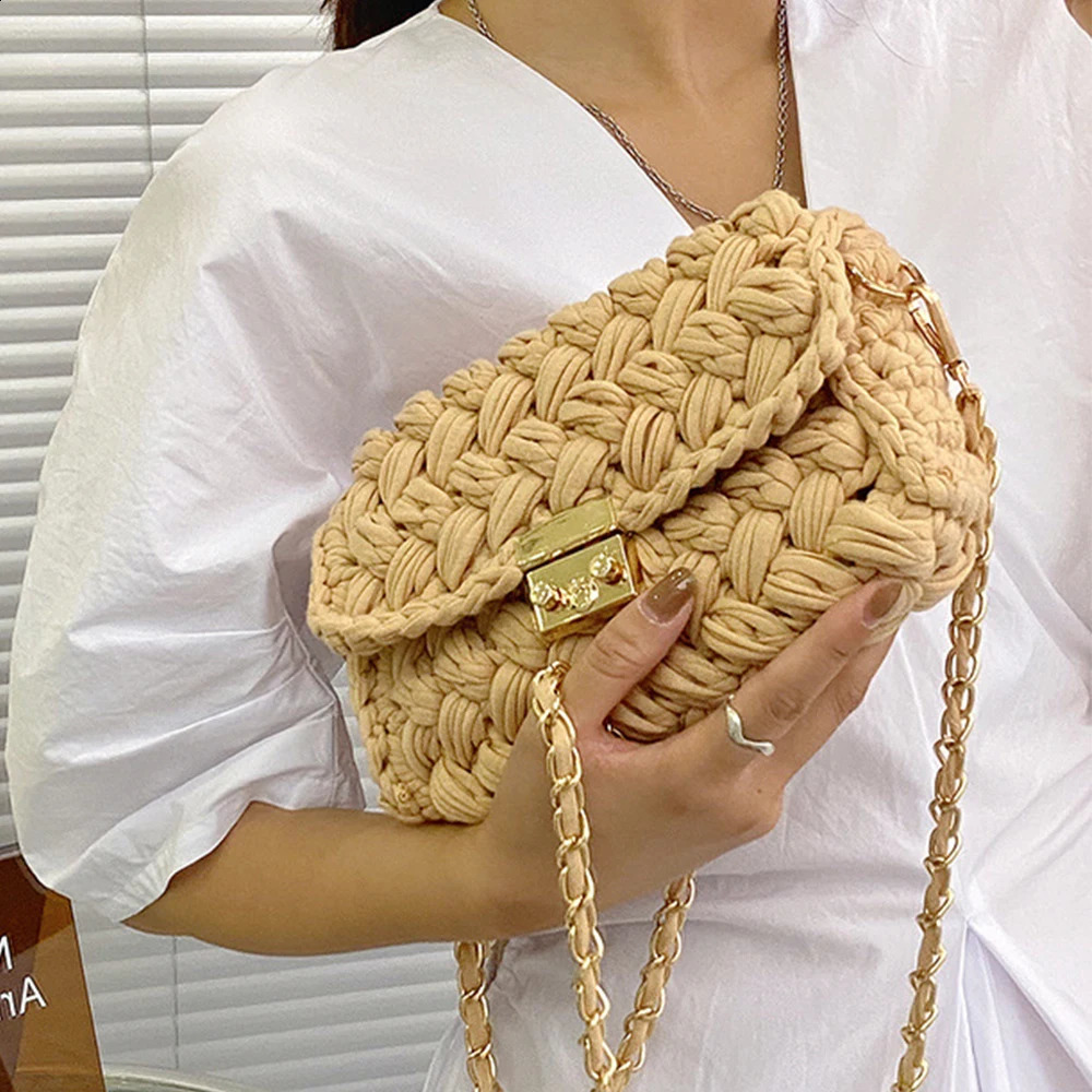 Fashion rope womens shoulder bag designer chain womens cross body bag 2021 small woven square flip phone wallet women 240824