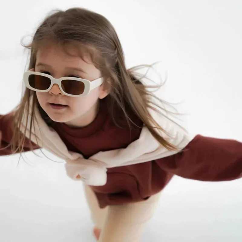 Kids Fashion Small Sunglasses Children Boys Girls Square Eyeglasses Sun Glasses Baby Classic Vintage Eyewear UV400 Y240824 Z260305