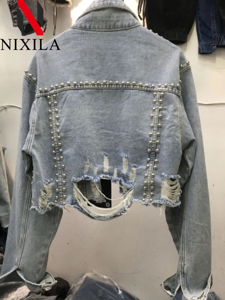 in Spring Summer Womens Denim Jacket Heavy Industry Rivet Studded Jean Coats Women Worn Nail Bead Jean Long Sleeved Top 240824