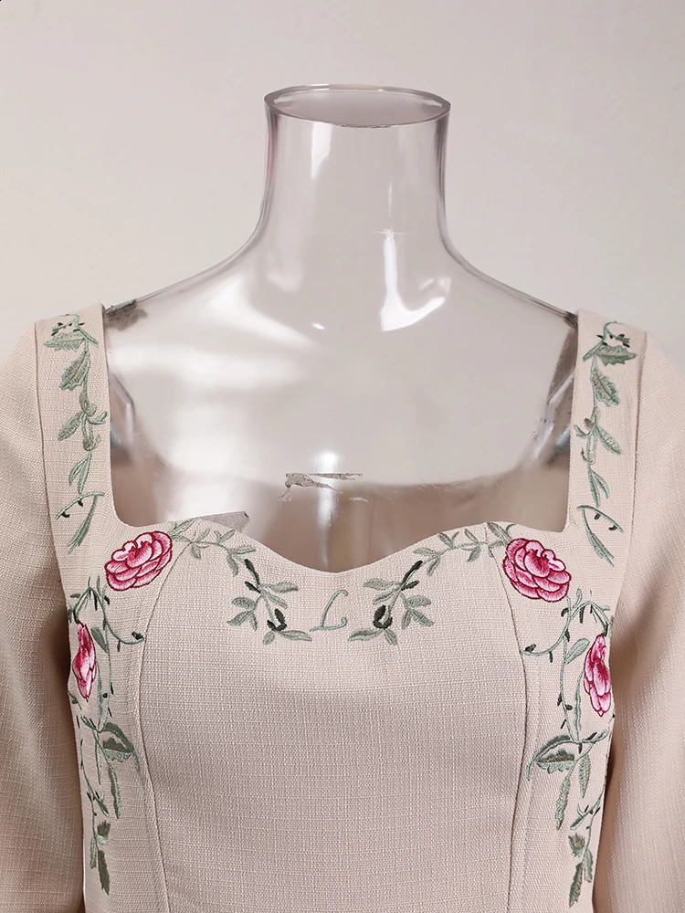 IEQJ French Niche Womens Dresses Square Collar Long Sleeve Flower Embroidery Tweed Dress Fashion Clothing 3WQ7763 240824