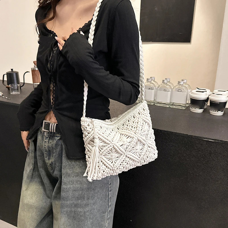 Fashionable womens hollow shoulder bag summer cross body beach travel handbag tassel messenger 250401