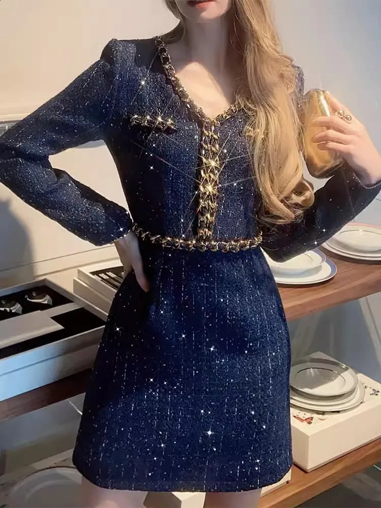 Autumn Elegant Women V Neck Slim Fit A Line Mini Tweed Dress Weave Chain Office Ladies Long Sleeve Dresses Fashion Party Dress 240824