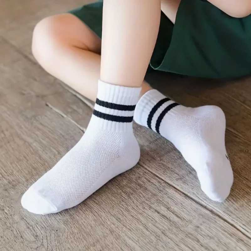 10 pairs of autumn and winter style children breathable simple style college style striped children tube socks men and women CL240824