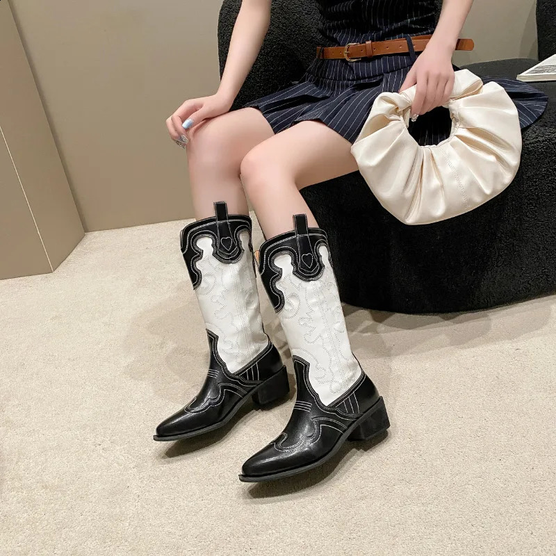Autumn Knight Boots Embroidered Toes Mixed Colors Mid Range Boots Womens Shoes Retro Western Cowboy Boots 240823
