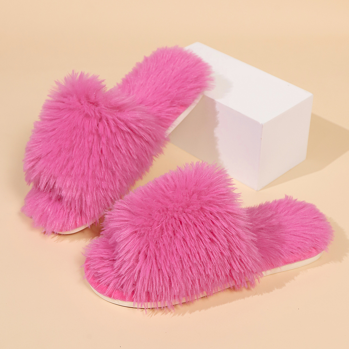 New Fashion Furry Slippers Women European American Thick-soled Warm Non-slip Cotton Slippers Thick-soled Platform Open-toed Girls Winter Indoor Comfor