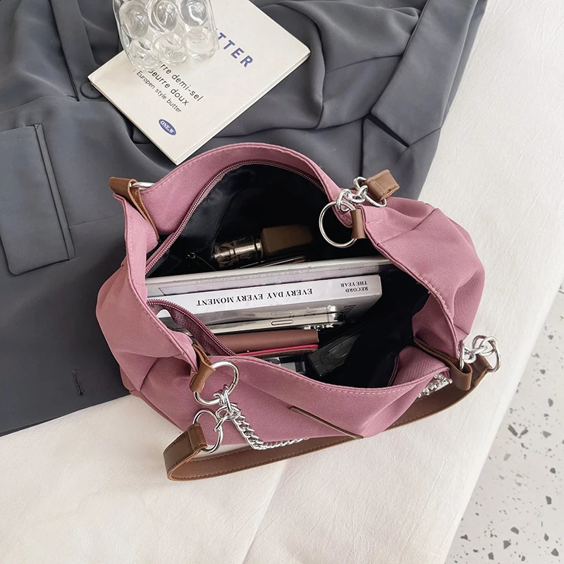 Nylon Solid Color Large Capacity Tote Bag Fashion Chain One Shoulder Womens Minimalist 240823
