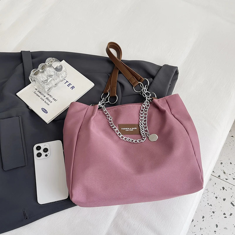 Nylon Solid Color Large Capacity Tote Bag Fashion Chain One Shoulder Womens Minimalist 240823