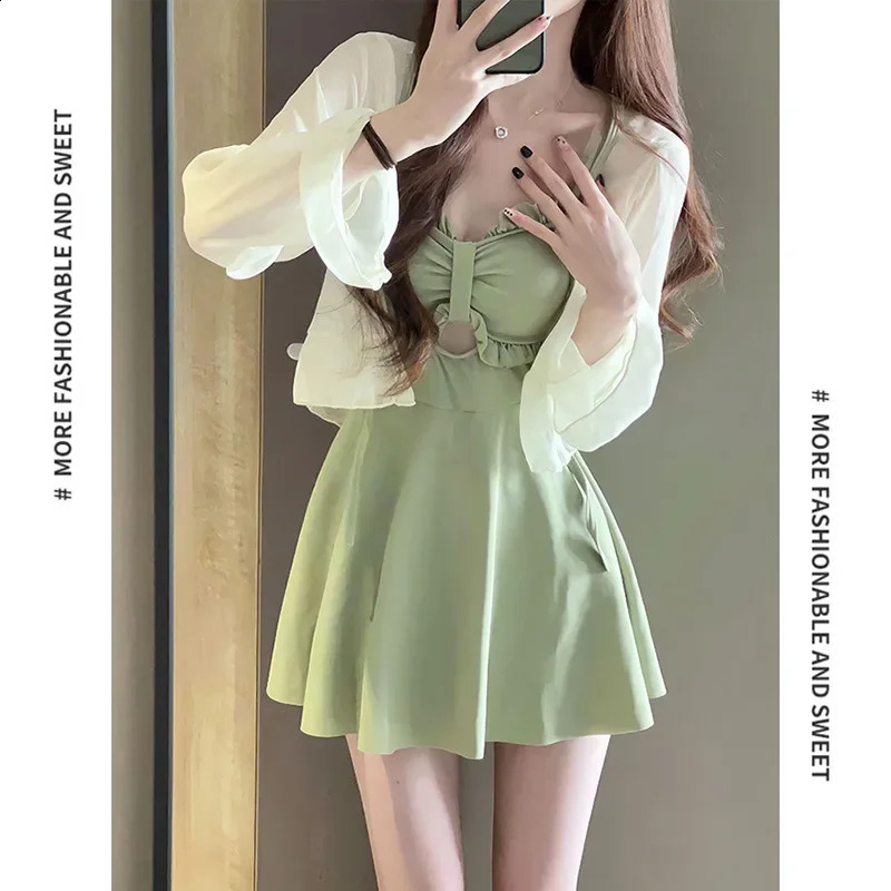 Ins Style Plus Size Sweet Cute Halter Bikinis Swimsuit Aesthetics Onsen Conservative Swimwear Tow Piece Suits Ruffles Skirts 240823