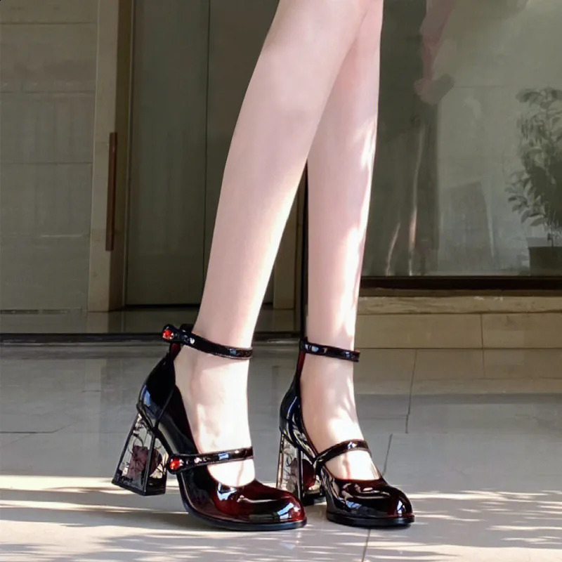 Womens shoes 2024 transparent thick high heels womens pump retro super high heels sexy patent leather Mary Jans fashion Zapatos 240823
