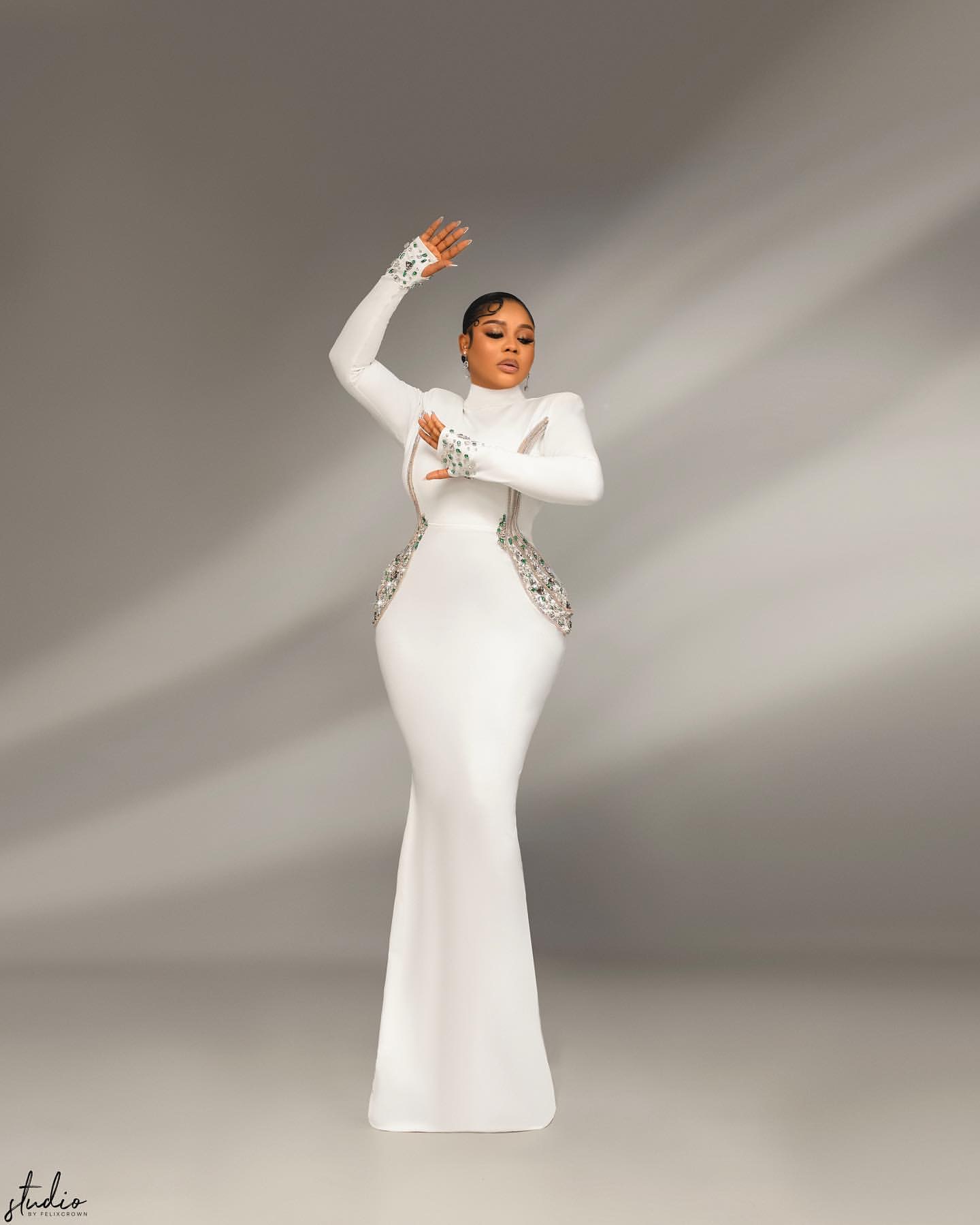 African Aso Ebi 2024 White Mermaid Prom Dress Satin Dresses For Special Occasions Beaded Rhinestones Evening Formal Party Birthday Second Engagement G