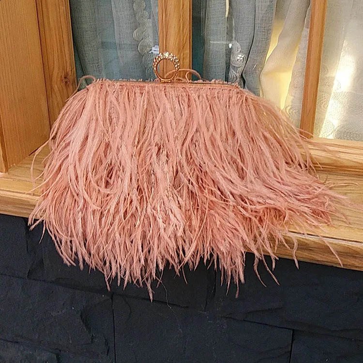 Retro Fashion Ostrich Hair Feather Womens Evening Bags Autumn Winter Fashion Shoulder Chain Bags Clutches Party Handbag 240823