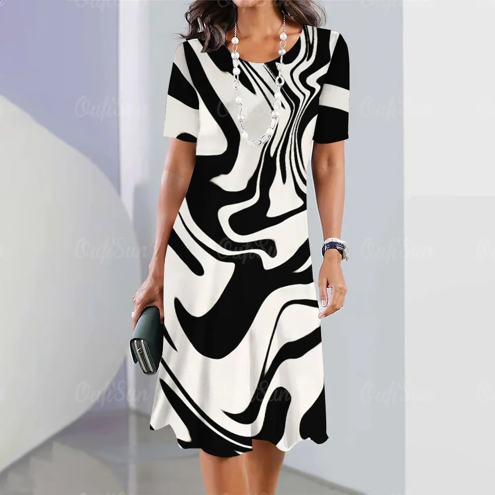 Summer Woman Dresses Womens Round Neck Short Sleeves Clothing Irregularly Streak Print Dress Clothing Loose Pullover Streetwear 240824