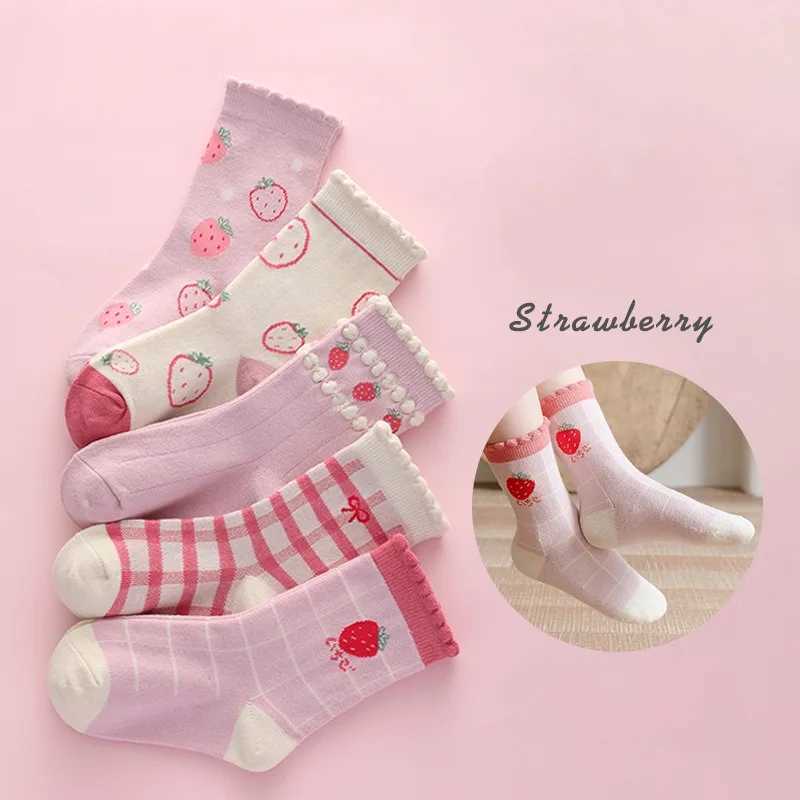 Five Pairs New Spring and Fall Girls Cute Sweet Printed Lace Childrens Fashion Everything Comfortable Cotton Socks CL240824