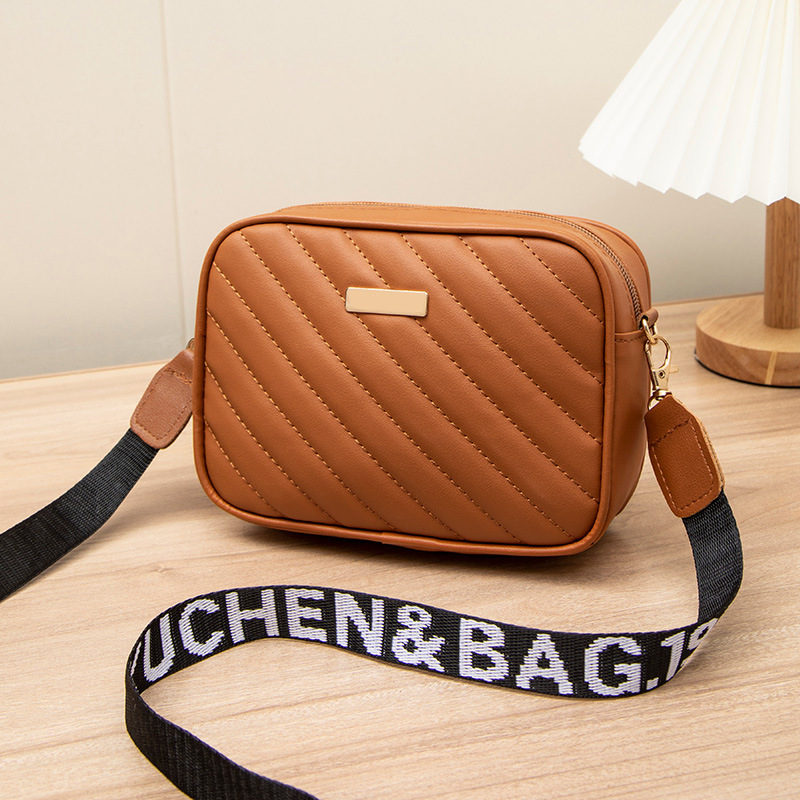 Korean version of small bag women embroidered small square bag 2024 new summer women fashion single shoulder crossbody bag