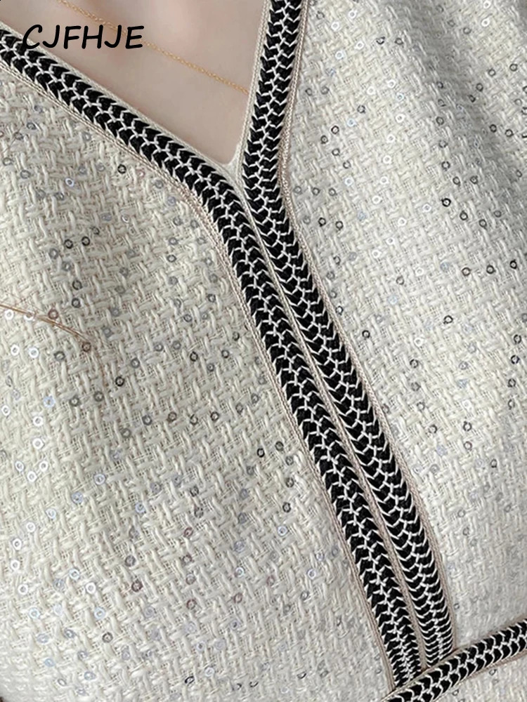 Party Temperament Slim Tweed Long Sleeved Woman Dress Vintage Sequins V-Neck Woolen Maxi Dresses for Women Vestidos Winter 240824