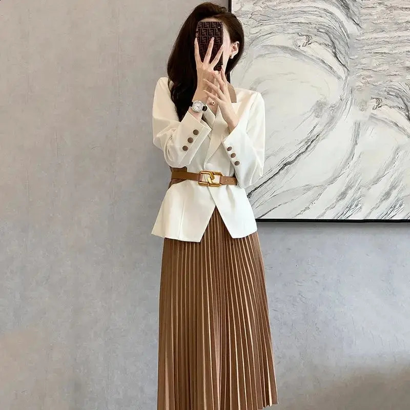 Winter Elegant Fashion Harajuku Slim Fit Matching Sets Loose Casual All Match Long Sleeve Suit Pleated Skirt Two Piece Set 240823