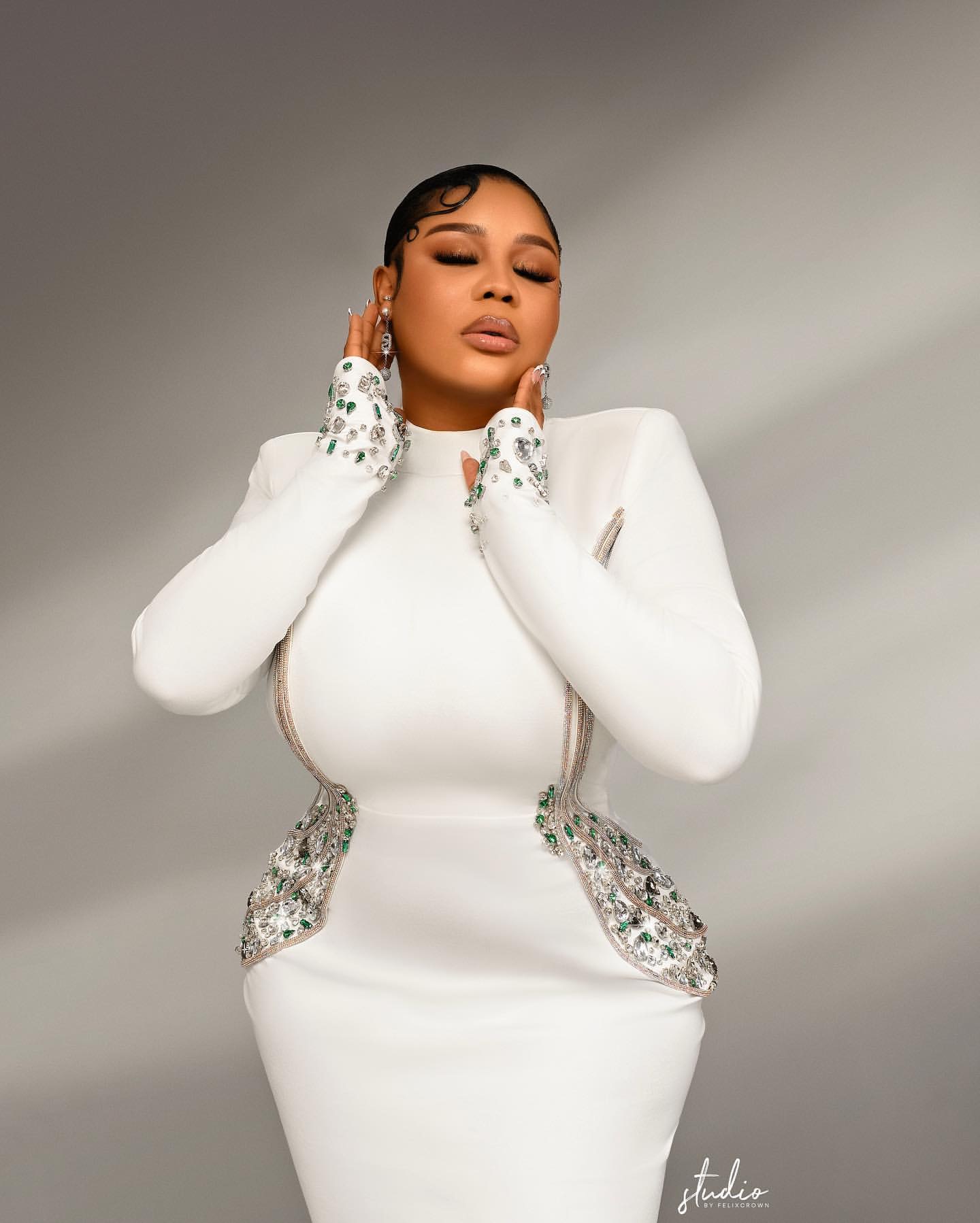 African Aso Ebi 2024 White Mermaid Prom Dress Satin Dresses For Special Occasions Beaded Rhinestones Evening Formal Party Birthday Second Engagement G