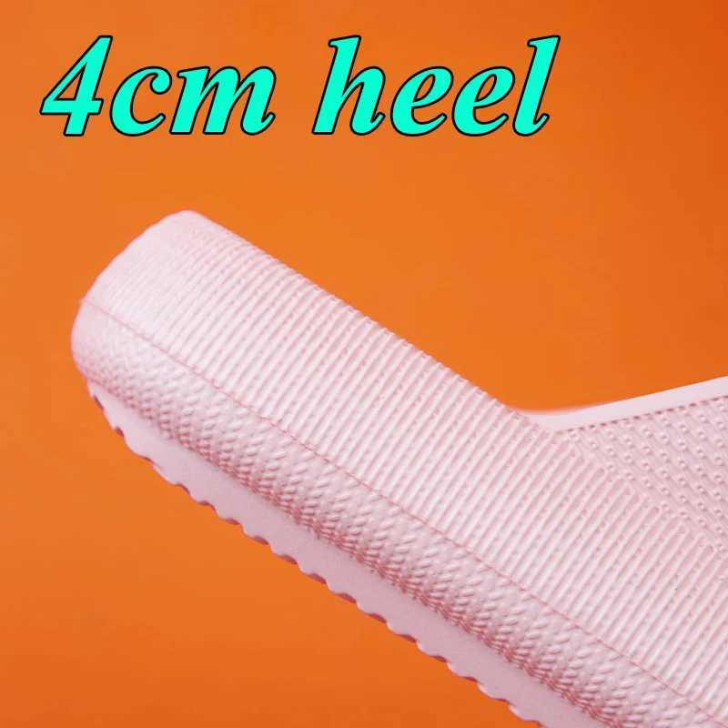 New Arrival Thick platform cloud slider womens fashionable buckle soft bottom pillow slider sandals womens summer beach anti slip flip cover T250108