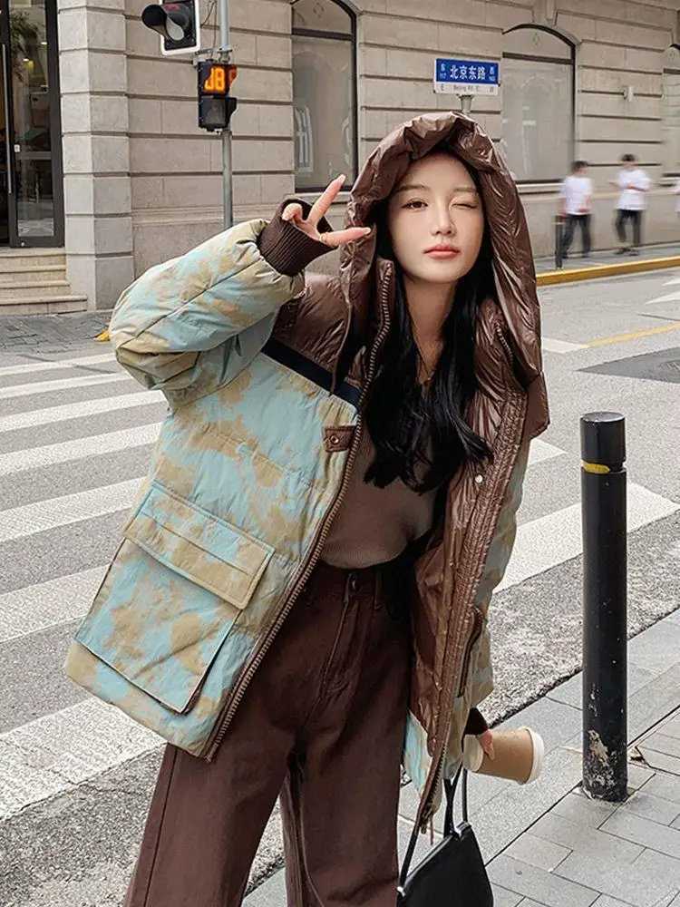 Women's Down Parkas Outerwear Winter Warm Hooded Short color matching Women Down Jacket New 90% White duck down Loose camouflage Womens Puffer Co