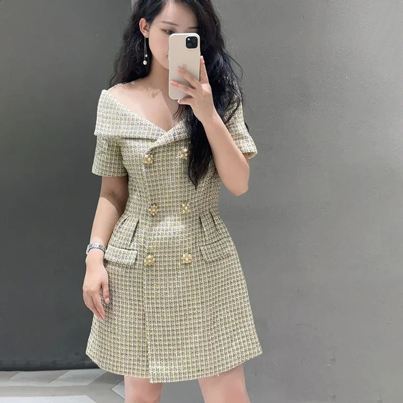 y2k clothes Gold diamond button dress with coarse tweed lapel collarbone double row short early autumn socialite 240824