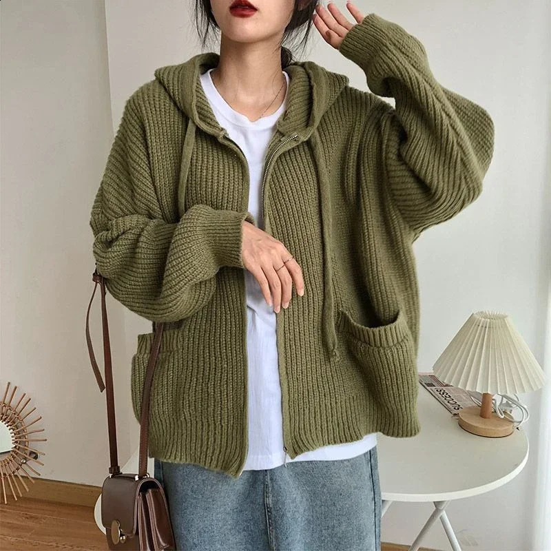 Japanese Retro Hooded Knitted Cardigan Female Autumn Winter Zipper Pockets Sweater Coat Women Casual Loose Solid Knitwear Woman 240824