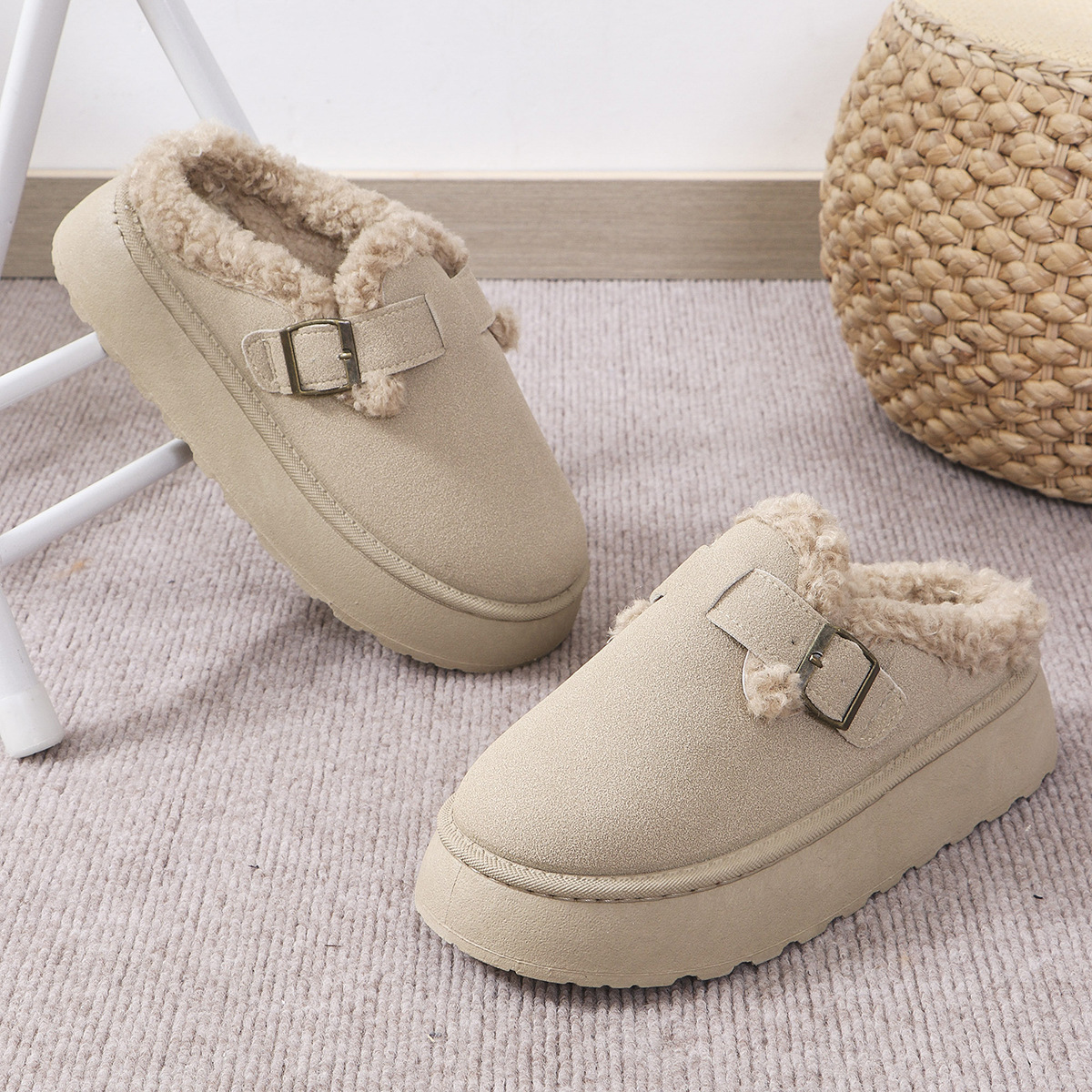 2024 Fashion Autumn Winter Snow Boots Ladies Thick Bottom Plush Buckle Warm Cotton Slippers Casual Shoes New Women Shoes High Quality Outdoor Large Si