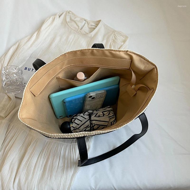 2025 NEW Shoulder Bags Women's Hand-Woven Bag Striped Woven Travel Handbags Summer Ladies Straw Weaving Tote Large Capacity Beach zhanyishengli