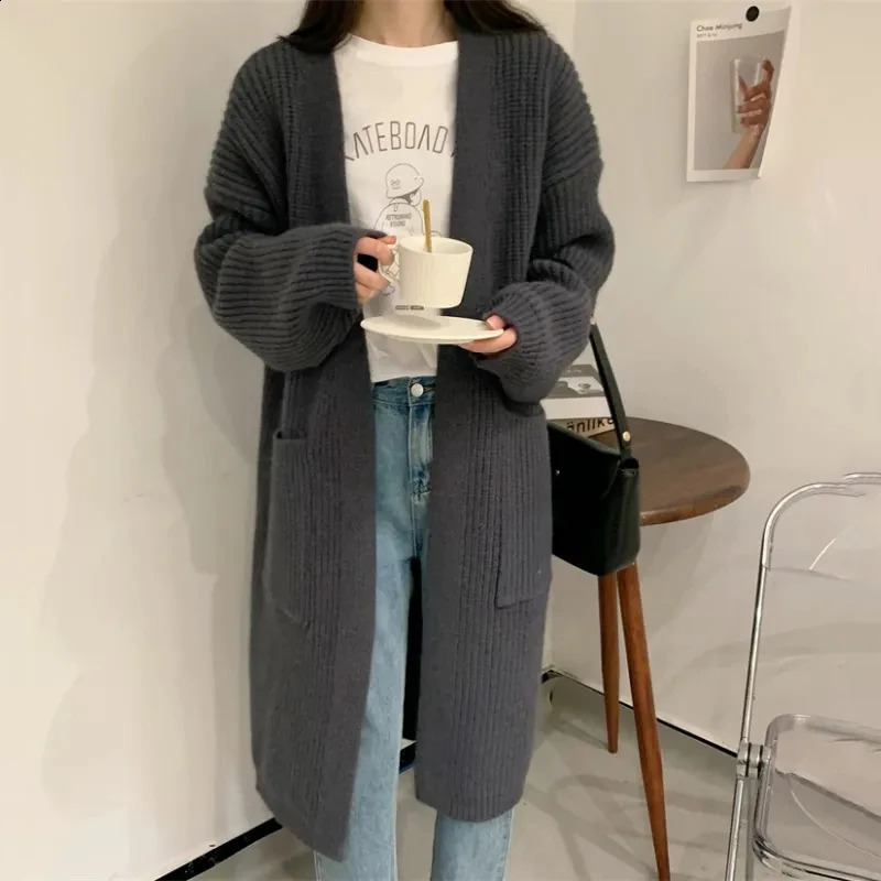 Autumn Warm Midi Knitted Cardigan Women Korean Loose Pocket Casual Knit Coats Female Fashion Lazy Style Solid AllMatch 240824