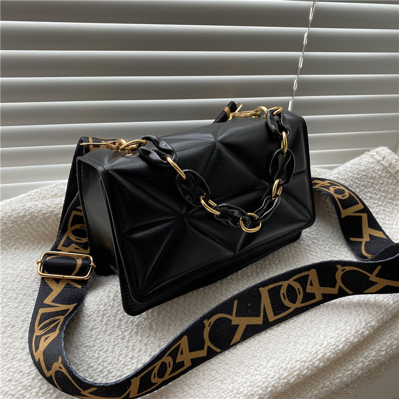 Free Shipping handbag Fashion new retro personality wide strap shoulder bag Thick chain small bag