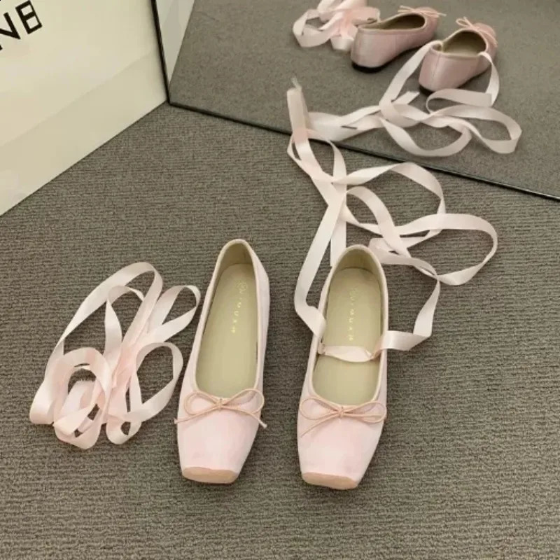 Womens Flat Shoes Pink Ballet Womens Single Shoes Fashion Lace Girls Mary Jane Shoes Sweet Flower Women Spring 240823