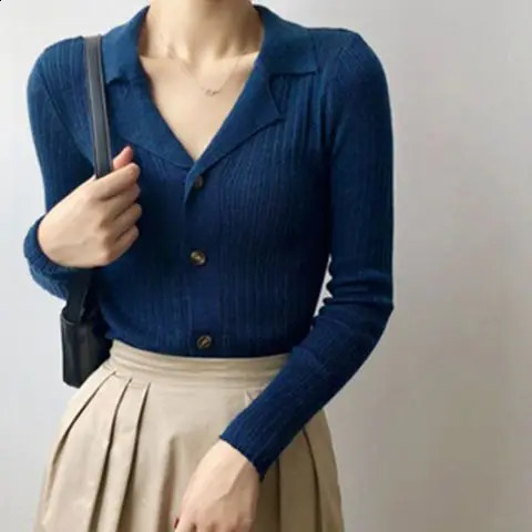 Autumn Winter Simplicity Turn-down Collar Cardigan Women Clothing Fashionable Buttons Solid Color Knitting Top Tee Ladies Tops 240824