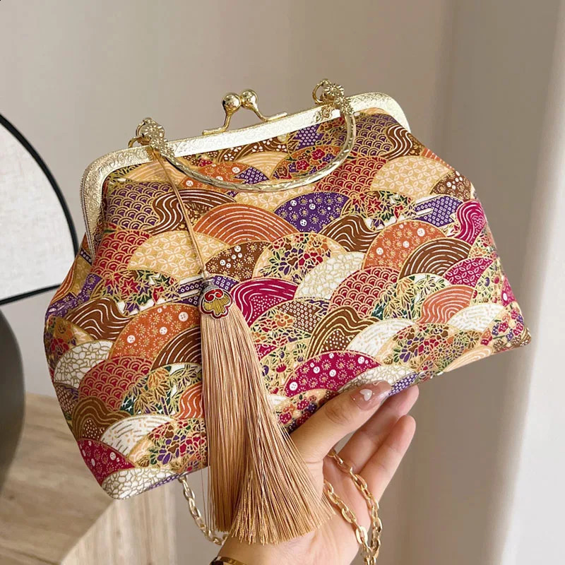 Vintage Women Chain Shoulder Bags Tassle Messenger Blue Purple Handbags Kiss Lock Shell Clip Evening Prom Clutch 240824