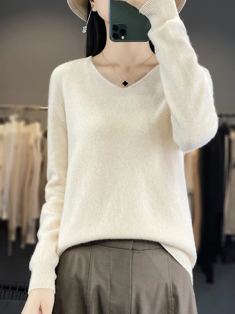 Fashion 100% Merino Wool Sweater Basic Cashmere Women Knitwear Pullover V-Neck Long Sleeve Autumn Winter Clothing Tops 240824