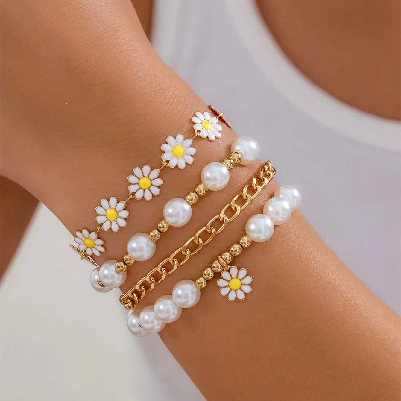 4-piece retro chrysanthemum pendant artificial pearl bracelet set for Wenborn pearl enamel bracelet jewelry gifts X241106