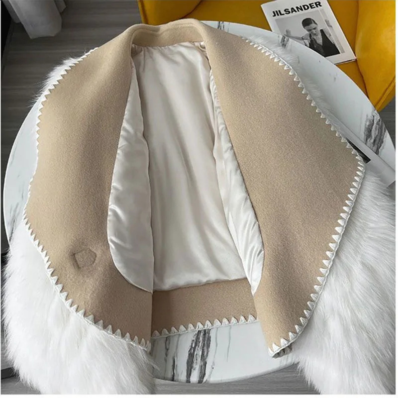 Artificial fox fur car striped coat womens winter collar highend short doublesided wool fashionable open top thick 240824