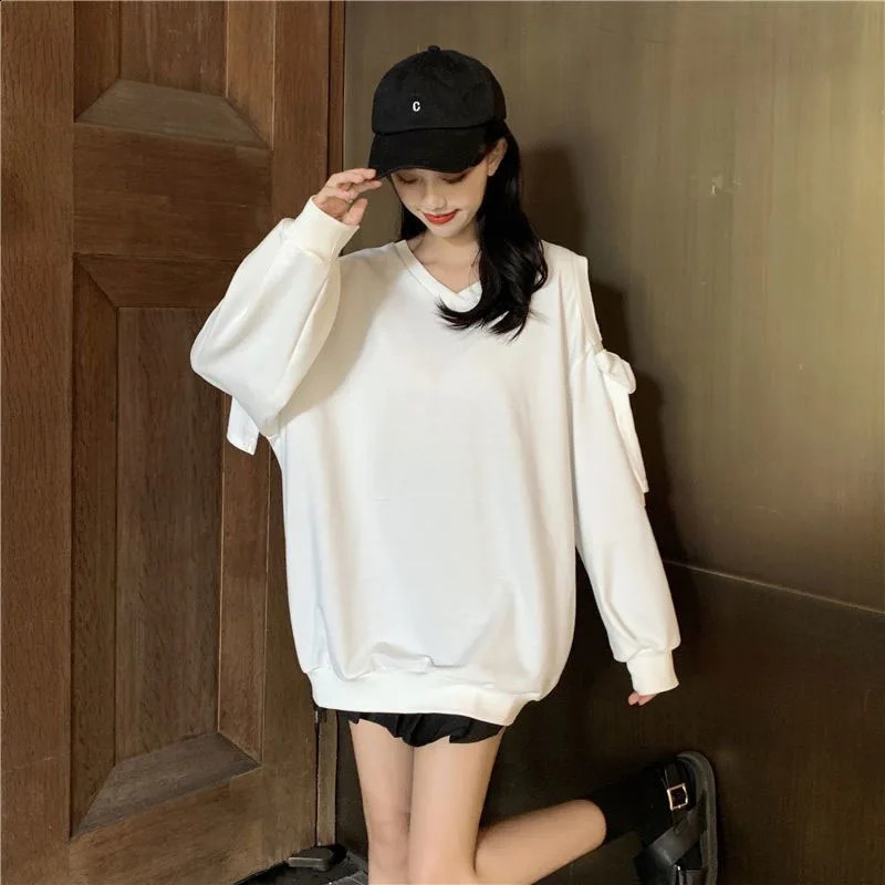 Zoki Sweet Bow Off Shoulder Sweatshirts Women Long Sleeve Casual Loose Korean Tops Fashion V Neck Hollow Out n Sweatshirts 240824