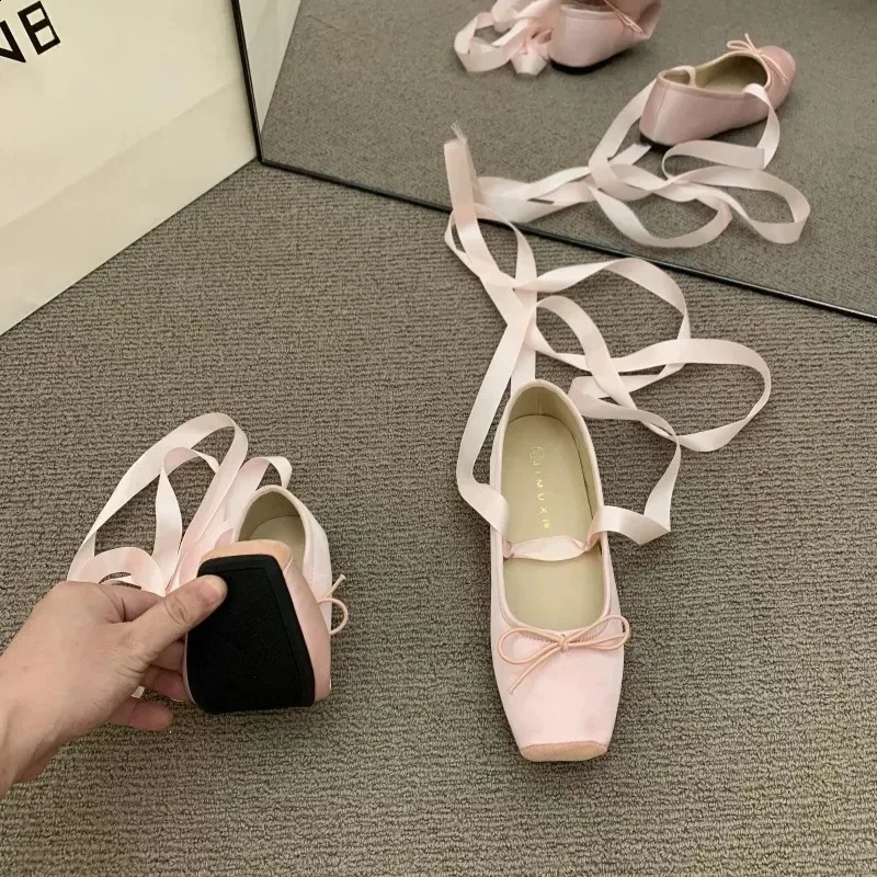 Womens Flat Shoes Pink Ballet Womens Single Shoes Fashion Lace Girls Mary Jane Shoes Sweet Flower Women Spring 240823