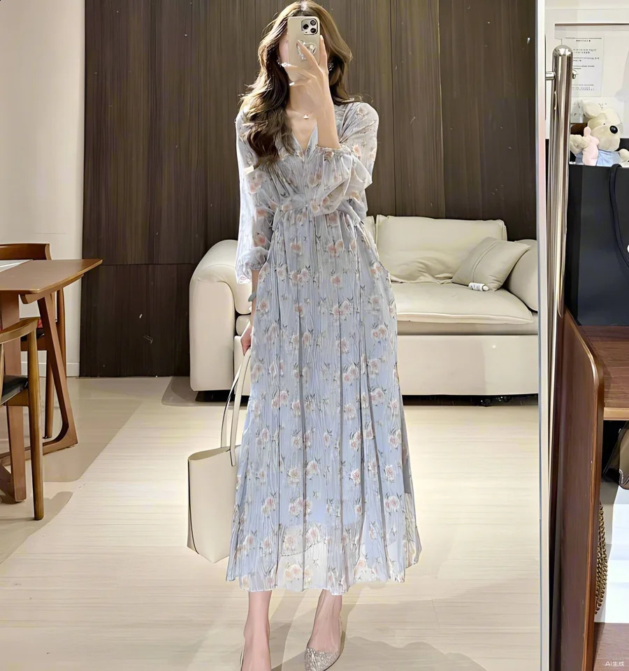 Womens spring and autumn blue floral long skirt waist tie waist slim V-neck swing dress French fashion elegant long sleeve umbr 240824