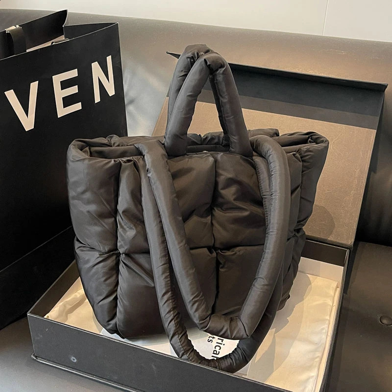 Beige Puff Bag For Women Nylon Shopping Bag Large Capacity Shoulder Bag Black Down Feather Handbag Tote Big 240824