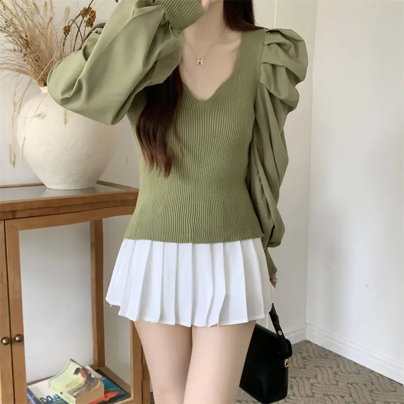 French Style Temperament V-neck Long Sleeved Knitted Sweater for Womens Spring Autumn Slim Fit Bubble Sleeve Base T-shirt Top 240824