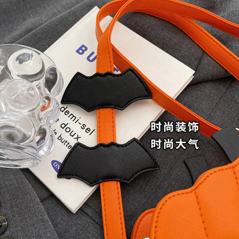 Pumpkin Christmas Shoulder Bag Womens Retro Personalized Cartoon Slant Shoulder Bag Versatile Halloween Fun Pumpkin Bag 240824