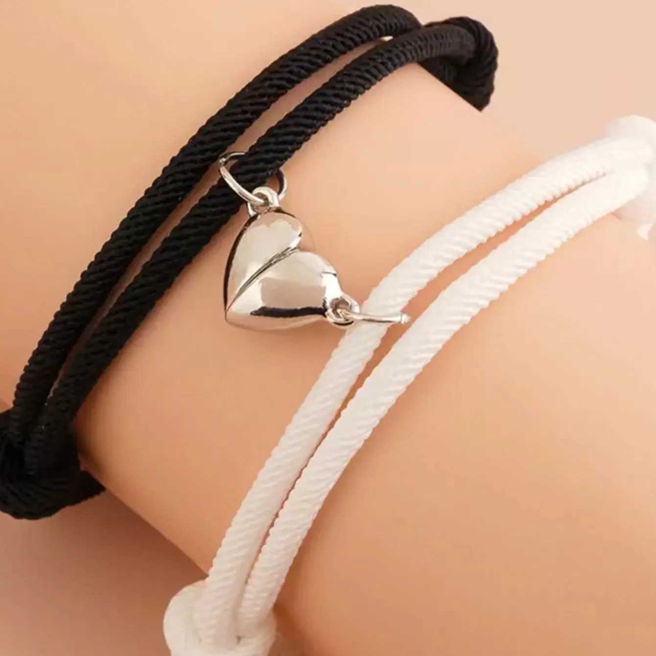 2PCS/Braided Rope Magnetic Couple Bracelet Set r Magnetic Lady Friend Bracelet Set Jewelry Gift 2024 Hot Design X241106