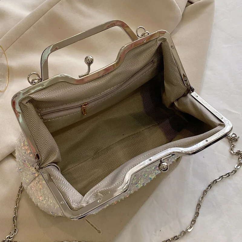 Small Tote Shell Clip Crossbody Bags Prom Clutch Women Sequin Bling Mental Handle Handbags Chain Shoulder 240824