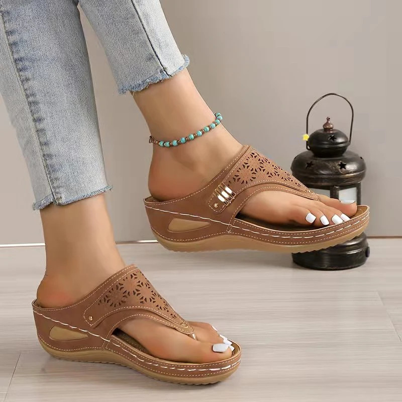 Womens leather anti slip soft platform shoes flip slippers summer womens wedge sandals with heels orthopedic sandals 43 240823 ww