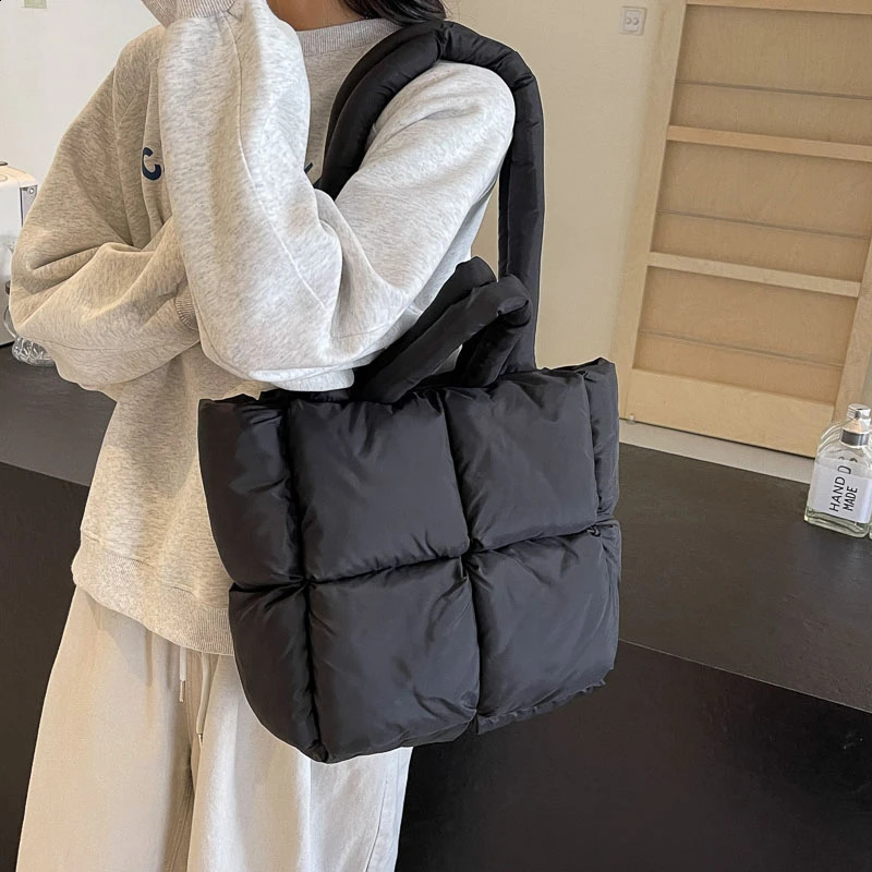 Beige Puff Bag For Women Nylon Shopping Bag Large Capacity Shoulder Bag Black Down Feather Handbag Tote Big 240824