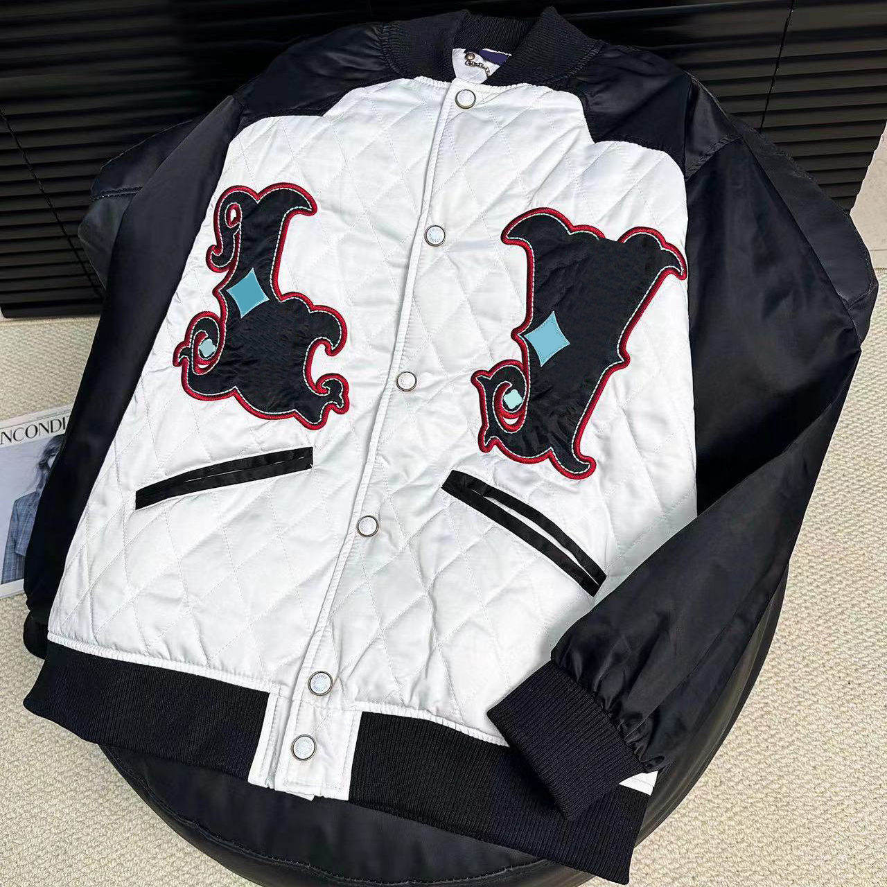 25SS Men Jacket Flocking Leather Sleeves Baseball Coat Uniform Single Breasted Warm Jackets Varsity Coats Designer Jacket L8875