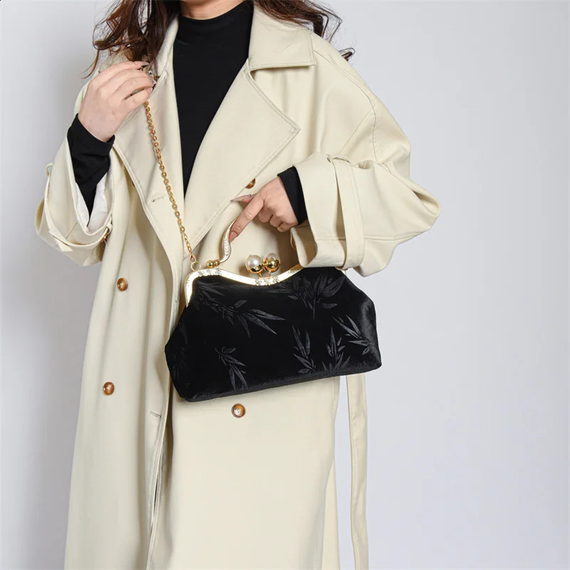 Women Western Style Embroidered Taxture Shoulder Bags Green Chain Crossbody Retro Corduroy Evening Prom Clutch 240824