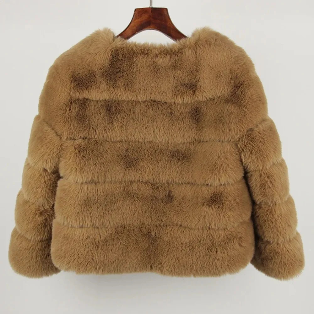 Artificial Fur Coat Winter Jacket Womens Elegant Thick y Warm Street Clothing Fox Rabbit Fashion 240824
